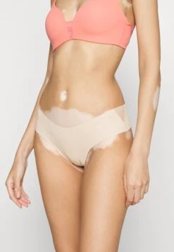 Triumph Flex Smart Highleg Brazilian- Slip - Soft Praline