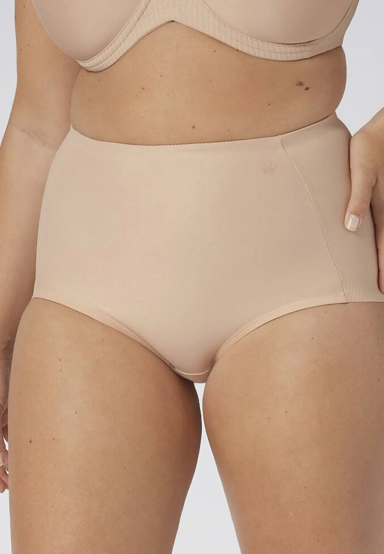 Triumph Shapewear - Light Brown
