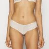 Triumph Bright Spotlight Hipster - Slip - Creamy Dream
