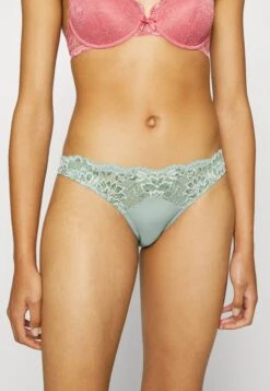 Triumph Amourette Charm Pure Brazilian - Slip - Absinthe